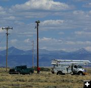 Rescuers arrive. Photo by Cat Urbigkit, Pinedale Online.