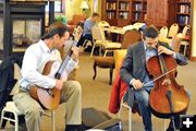 Mandobanjuitar. Photo by Andrew Setterholm, Pinedale Roundup.